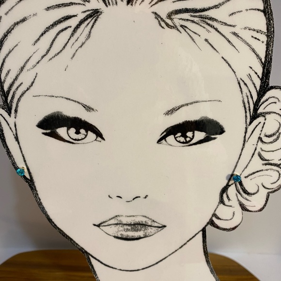 ✅24KT. Gold Gem Stone Earring Studs. - Picture 3 of 12